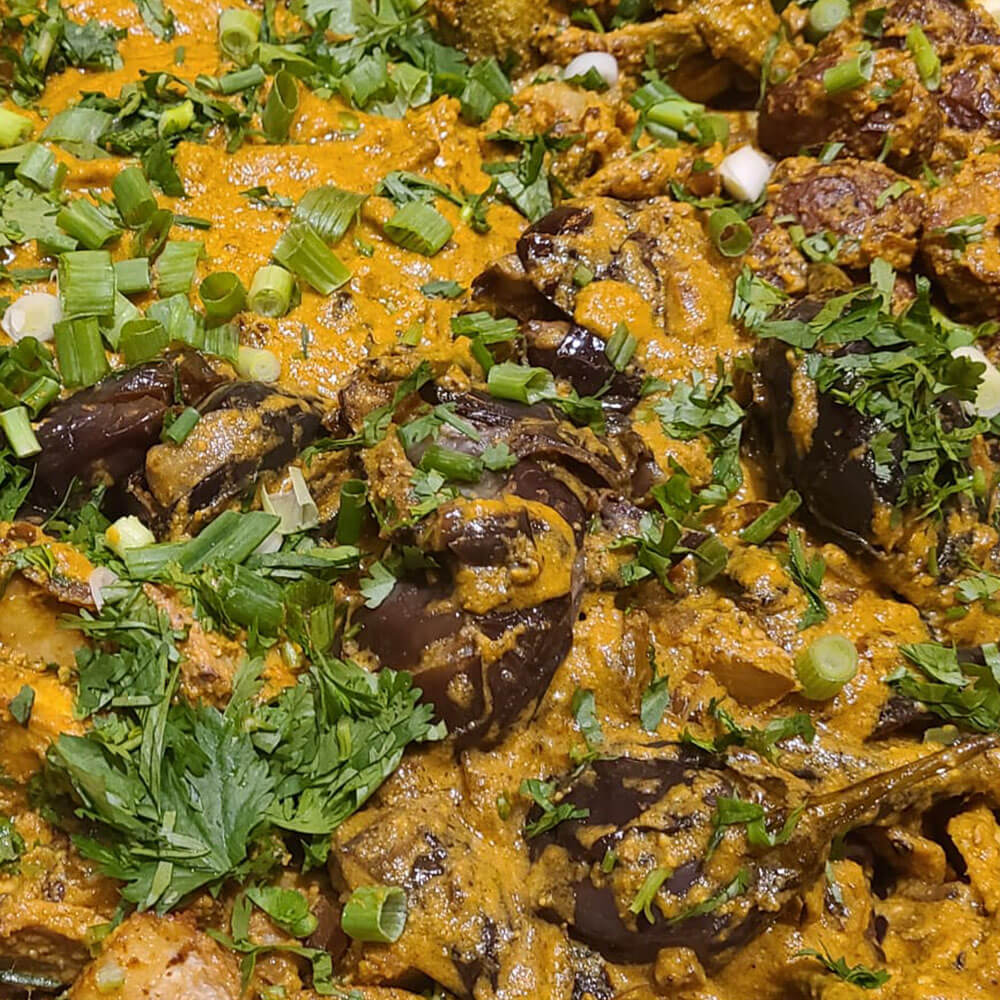 Rich masala curry for delicious dinner near me